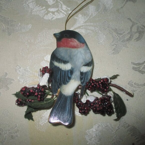 Bradford Exchange 2001 Winter Garden Feathered Friends Christmas Ornament 3 - Picture 6 of 7